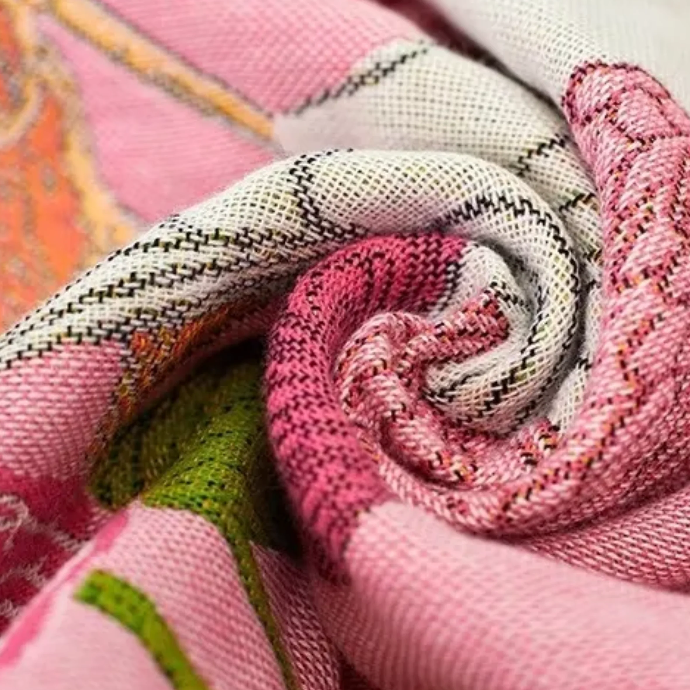 Beautiful Tori Hand Towels Set (4) - Image 4