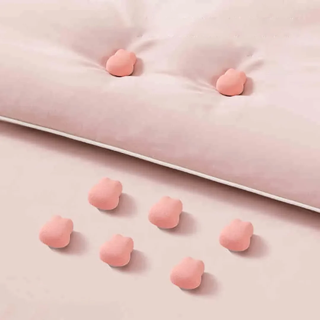 Bunny Ears Duvet Pin Set (8 pcs) - Image 4