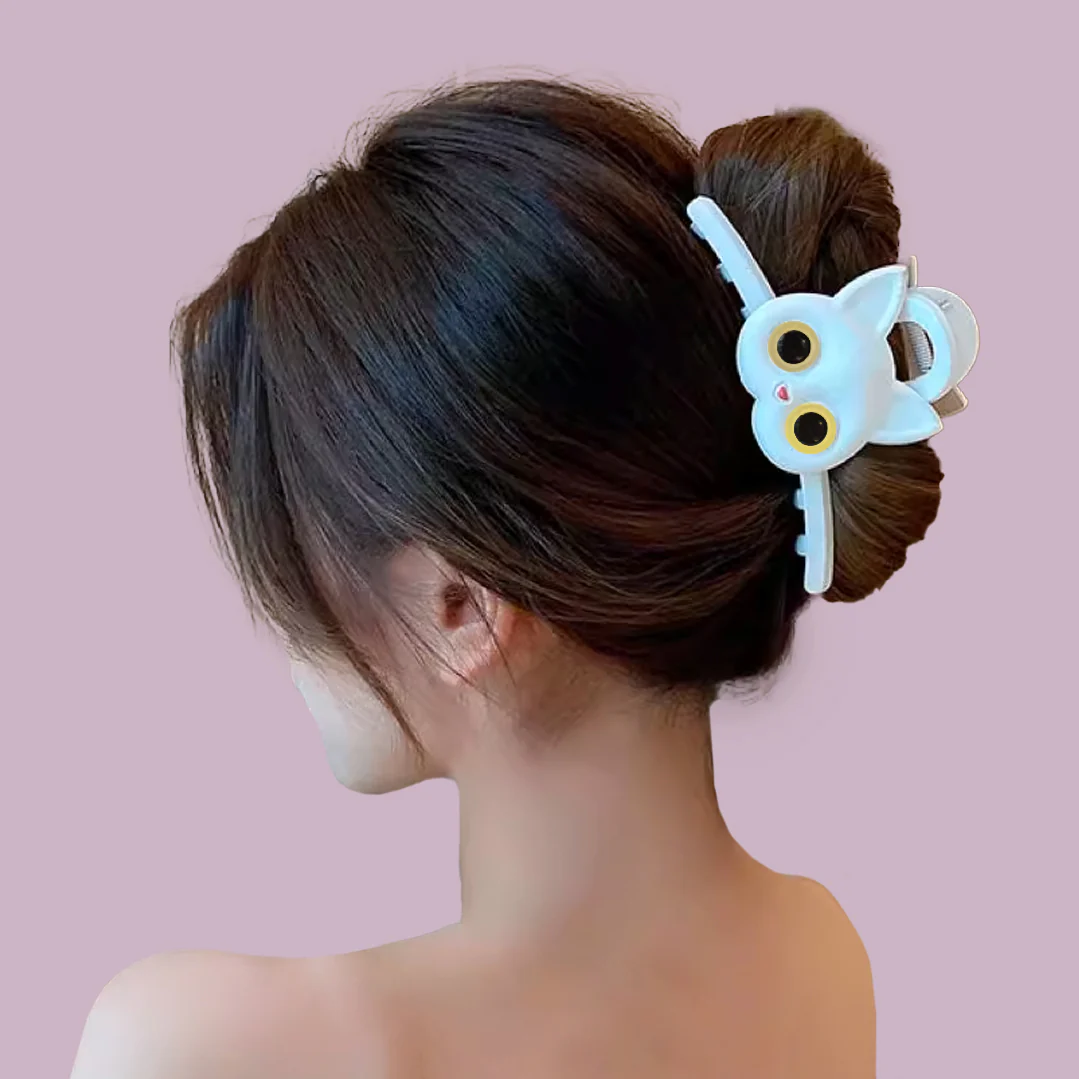 Kuro & Shiro Hair Clips (Set of 2) - Image 3